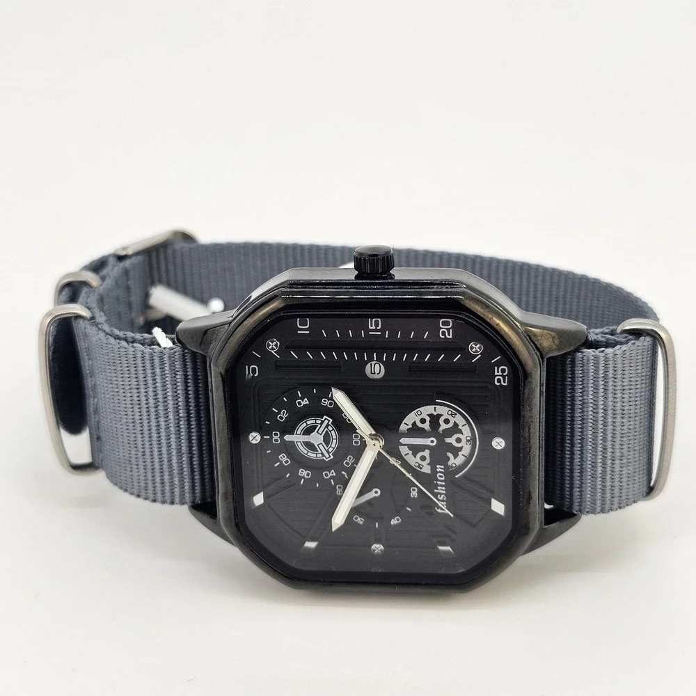 Men's 42MM Watch Black‎ Dial Date Indicator Gray Canvas Band New Battery